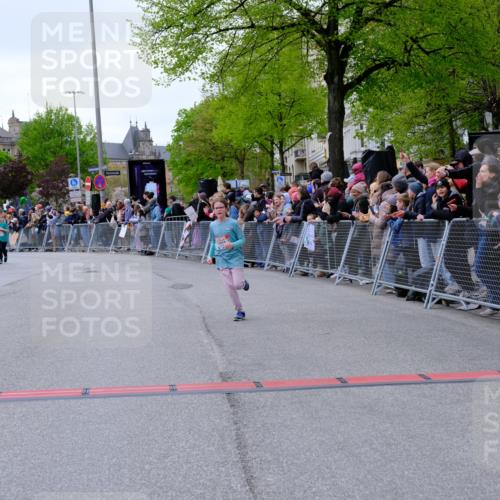 25.04.2026 - Das Zehntel Tim E. http://msf.ph/oto/9577071 25.04.2026 10:59:00 Ziel 5178, 5179, 5296, 5307, 5380, 5382, 5399, 5418, 5459, 5581, 5595, 5638, 5659, 5669, 5700, 5725, 5866, 5962, 6047, 6063, 6736, 6824, 6825, 6911, 7077, 7086, 7147, 7152, 7278, 7298, 7313, 7333, 7335, 7357, 7420, 7469, 7593, 7611, 7616, 7622, 7636, 7886 meine-sportfotos.de