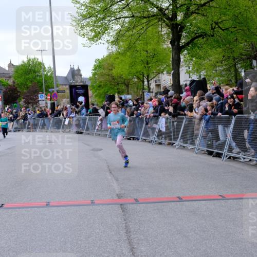 25.04.2026 - Das Zehntel Tim E. http://msf.ph/oto/9577072 25.04.2026 10:59:00 Ziel 5178, 5179, 5296, 5307, 5380, 5382, 5399, 5418, 5459, 5581, 5595, 5638, 5659, 5669, 5700, 5725, 5866, 5962, 6047, 6063, 6736, 6824, 6825, 6911, 7077, 7086, 7147, 7152, 7278, 7298, 7313, 7333, 7335, 7357, 7420, 7469, 7593, 7611, 7616, 7622, 7636, 7886 meine-sportfotos.de
