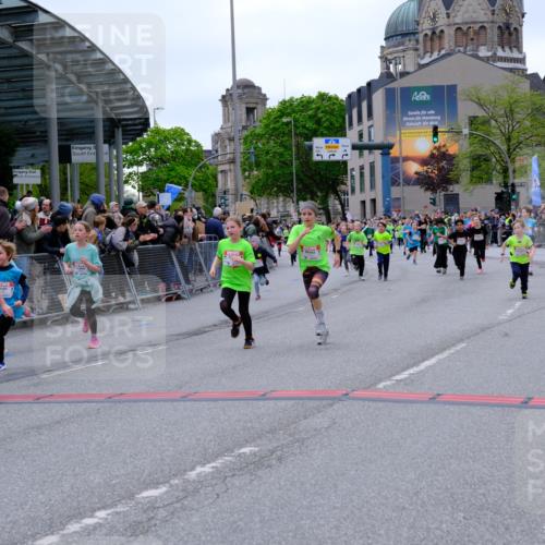 25.04.2026 - Das Zehntel Tim E. http://msf.ph/oto/9577087 25.04.2026 10:59:04 Ziel 5178, 5179, 5380, 5399, 5418, 5459, 5581, 5595, 5638, 5659, 5700, 5725, 5858, 5866, 5962, 6005, 6047, 6063, 6602, 6736, 6824, 6825, 6950, 6998, 7077, 7086, 7147, 7152, 7219, 7278, 7289, 7298, 7333, 7335, 7357, 7611, 7622, 7886 meine-sportfotos.de