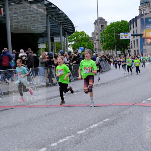 25.04.2026 - Das Zehntel Tim E. http://msf.ph/oto/9577095 25.04.2026 10:59:05 Ziel 5178, 5179, 5339, 5380, 5510, 5581, 5595, 5638, 5659, 5700, 5725, 5858, 5866, 5916, 5962, 6005, 6047, 6063, 6602, 6736, 6950, 6998, 7077, 7086, 7147, 7152, 7219, 7278, 7289, 7298, 7333, 7335, 7357, 7611, 7622, 7886 meine-sportfotos.de
