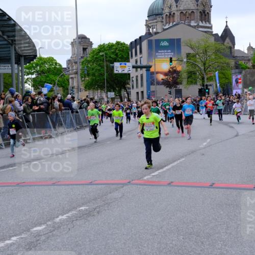 25.04.2026 - Das Zehntel Tim E. http://msf.ph/oto/9577102 25.04.2026 10:59:06 Ziel 5178, 5179, 5187, 5193, 5339, 5510, 5581, 5595, 5638, 5700, 5858, 5916, 5962, 6005, 6047, 6063, 6602, 6736, 6950, 6998, 7077, 7086, 7147, 7152, 7219, 7278, 7289, 7298, 7333, 7335, 7357, 7410, 7611, 7622, 7663, 7886 meine-sportfotos.de
