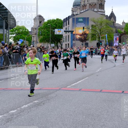 25.04.2026 - Das Zehntel Tim E. http://msf.ph/oto/9577107 25.04.2026 10:59:07 Ziel 5178, 5179, 5182, 5187, 5193, 5339, 5510, 5581, 5595, 5638, 5649, 5700, 5858, 5916, 5962, 6005, 6029, 6047, 6063, 6602, 6950, 6998, 7077, 7086, 7147, 7152, 7219, 7289, 7298, 7333, 7335, 7357, 7410, 7611, 7622, 7663 meine-sportfotos.de