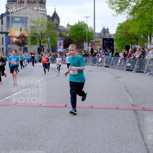 25.04.2026 - Das Zehntel Tim E. http://msf.ph/oto/9577108 25.04.2026 10:59:08 Ziel 5182, 5187, 5193, 5339, 5510, 5581, 5595, 5638, 5649, 5700, 5858, 5911, 5912, 5916, 6005, 6029, 6047, 6063, 6602, 6950, 6998, 7077, 7086, 7147, 7152, 7219, 7289, 7298, 7333, 7335, 7357, 7410, 7611, 7622, 7663 meine-sportfotos.de