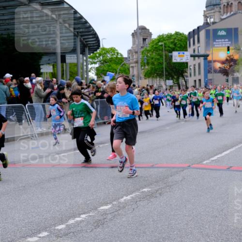 25.04.2026 - Das Zehntel Tim E. http://msf.ph/oto/9577116 25.04.2026 10:59:10 Ziel 5182, 5187, 5193, 5339, 5501, 5510, 5525, 5581, 5595, 5649, 5700, 5817, 5858, 5911, 5912, 5916, 6005, 6029, 6047, 6063, 6473, 6581, 6584, 6585, 6597, 6602, 6605, 6950, 6963, 6998, 7147, 7152, 7219, 7289, 7333, 7335, 7357, 7410, 7611, 7663 meine-sportfotos.de