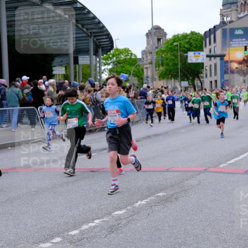 25.04.2026 - Das Zehntel Tim E. http://msf.ph/oto/9577118 25.04.2026 10:59:10 Ziel 5182, 5187, 5193, 5339, 5501, 5510, 5525, 5581, 5595, 5649, 5700, 5817, 5858, 5911, 5912, 5916, 6005, 6029, 6047, 6063, 6473, 6581, 6584, 6585, 6597, 6602, 6605, 6950, 6963, 6998, 7147, 7152, 7219, 7289, 7333, 7335, 7357, 7410, 7611, 7663 meine-sportfotos.de
