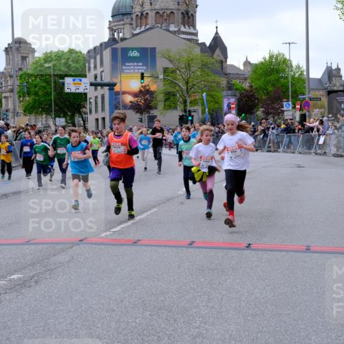 25.04.2026 - Das Zehntel Tim E. http://msf.ph/oto/9577121 25.04.2026 10:59:11 Ziel 5182, 5187, 5193, 5339, 5340, 5501, 5510, 5525, 5581, 5595, 5649, 5700, 5799, 5817, 5858, 5911, 5912, 5916, 6005, 6029, 6047, 6063, 6285, 6473, 6581, 6584, 6585, 6597, 6602, 6605, 6950, 6963, 6998, 7147, 7152, 7219, 7289, 7335, 7410, 7663 meine-sportfotos.de