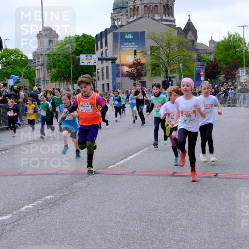 25.04.2026 - Das Zehntel Tim E. http://msf.ph/oto/9577126 25.04.2026 10:59:11 Ziel 5182, 5187, 5193, 5339, 5340, 5501, 5510, 5525, 5581, 5595, 5649, 5700, 5799, 5817, 5858, 5911, 5912, 5916, 6005, 6029, 6047, 6063, 6285, 6473, 6581, 6584, 6585, 6597, 6602, 6605, 6950, 6963, 6998, 7147, 7152, 7219, 7289, 7335, 7410, 7663 meine-sportfotos.de