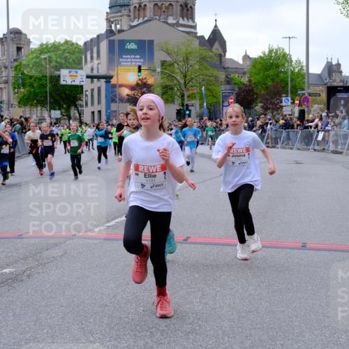 25.04.2026 - Das Zehntel Tim E. http://msf.ph/oto/9577129 25.04.2026 10:59:12 Ziel 5182, 5187, 5193, 5339, 5340, 5501, 5510, 5525, 5527, 5649, 5699, 5702, 5799, 5817, 5858, 5911, 5912, 5916, 6005, 6029, 6047, 6063, 6285, 6473, 6581, 6584, 6585, 6597, 6602, 6605, 6950, 6963, 6998, 7147, 7152, 7219, 7286, 7289, 7410, 7663 meine-sportfotos.de