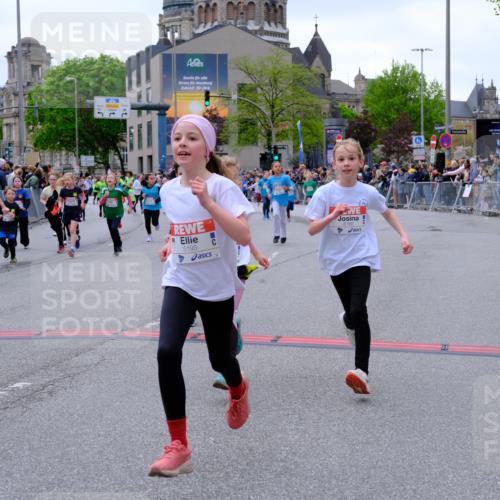 25.04.2026 - Das Zehntel Tim E. http://msf.ph/oto/9577130 25.04.2026 10:59:12 Ziel 5182, 5187, 5193, 5339, 5340, 5501, 5510, 5525, 5527, 5649, 5699, 5702, 5799, 5817, 5858, 5911, 5912, 5916, 6005, 6029, 6047, 6063, 6285, 6473, 6581, 6584, 6585, 6597, 6602, 6605, 6950, 6963, 6998, 7147, 7152, 7219, 7286, 7289, 7410, 7663 meine-sportfotos.de