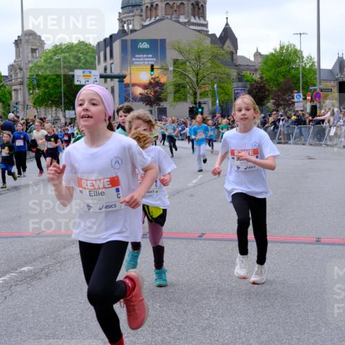 25.04.2026 - Das Zehntel Tim E. http://msf.ph/oto/9577132 25.04.2026 10:59:12 Ziel 5182, 5187, 5193, 5339, 5340, 5501, 5510, 5525, 5527, 5649, 5699, 5702, 5799, 5817, 5858, 5911, 5912, 5916, 6005, 6029, 6047, 6063, 6285, 6473, 6581, 6584, 6585, 6597, 6602, 6605, 6950, 6963, 6998, 7147, 7152, 7219, 7286, 7289, 7410, 7663 meine-sportfotos.de