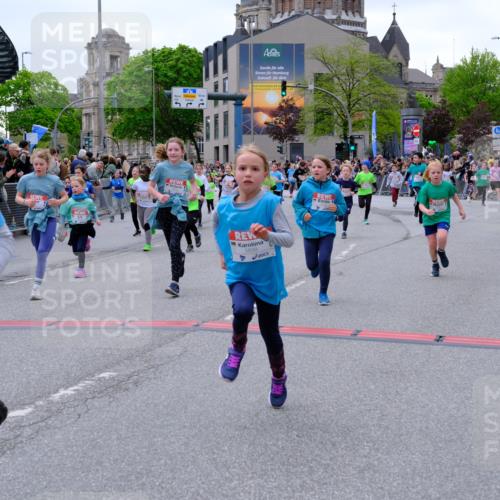 25.04.2026 - Das Zehntel Tim E. http://msf.ph/oto/9577145 25.04.2026 10:59:17 Ziel 5033, 5182, 5187, 5193, 5339, 5340, 5402, 5501, 5510, 5525, 5527, 5649, 5699, 5702, 5768, 5799, 5817, 5911, 5912, 5916, 5918, 5951, 5972, 6029, 6196, 6214, 6285, 6333, 6337, 6473, 6483, 6536, 6541, 6546, 6573, 6581, 6584, 6585, 6597, 6605, 6963, 7094, 7108, 7124, 7140, 7155, 7286, 7410, 7631, 7633, 7663, 7993 meine-sportfotos.de