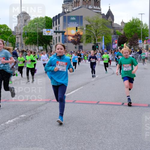 25.04.2026 - Das Zehntel Tim E. http://msf.ph/oto/9577152 25.04.2026 10:59:18 Ziel 5033, 5182, 5187, 5193, 5340, 5402, 5501, 5525, 5527, 5649, 5699, 5702, 5768, 5799, 5817, 5911, 5912, 5918, 5951, 5972, 6029, 6196, 6214, 6285, 6333, 6337, 6473, 6483, 6536, 6541, 6546, 6573, 6581, 6584, 6585, 6597, 6605, 6963, 7094, 7108, 7124, 7140, 7155, 7286, 7410, 7631, 7633, 7663, 7993 meine-sportfotos.de