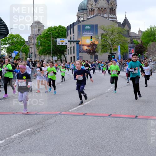 25.04.2026 - Das Zehntel Tim E. http://msf.ph/oto/9577160 25.04.2026 10:59:20 Ziel 5033, 5198, 5340, 5402, 5501, 5525, 5527, 5699, 5702, 5768, 5799, 5817, 5911, 5912, 5918, 5951, 5972, 6196, 6214, 6285, 6303, 6333, 6337, 6473, 6483, 6536, 6541, 6546, 6573, 6581, 6584, 6585, 6597, 6605, 6963, 7017, 7059, 7094, 7108, 7124, 7140, 7155, 7174, 7179, 7286, 7631, 7633, 7692, 7993 meine-sportfotos.de