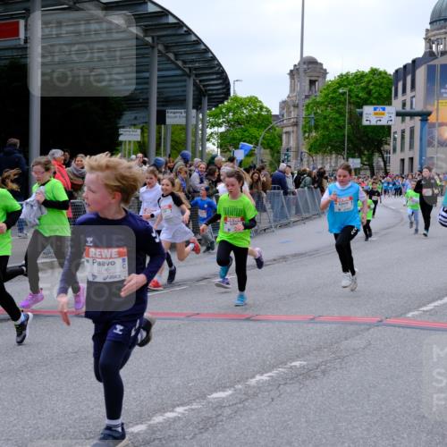 25.04.2026 - Das Zehntel Tim E. http://msf.ph/oto/9577171 25.04.2026 10:59:21 Ziel 5033, 5198, 5340, 5402, 5501, 5525, 5527, 5699, 5702, 5768, 5799, 5817, 5918, 5951, 5972, 6196, 6214, 6285, 6303, 6333, 6337, 6465, 6473, 6483, 6536, 6541, 6546, 6573, 6581, 6584, 6585, 6597, 6605, 6963, 7017, 7059, 7094, 7108, 7124, 7140, 7155, 7174, 7179, 7286, 7631, 7633, 7692, 7993 meine-sportfotos.de