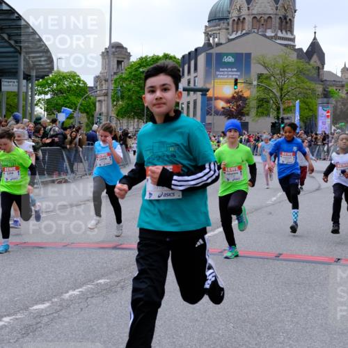25.04.2026 - Das Zehntel Tim E. http://msf.ph/oto/9577174 25.04.2026 10:59:21 Ziel 5033, 5198, 5340, 5402, 5501, 5525, 5527, 5699, 5702, 5768, 5799, 5817, 5918, 5951, 5972, 6196, 6214, 6285, 6303, 6333, 6337, 6465, 6473, 6483, 6536, 6541, 6546, 6573, 6581, 6584, 6585, 6597, 6605, 6963, 7017, 7059, 7094, 7108, 7124, 7140, 7155, 7174, 7179, 7286, 7631, 7633, 7692, 7993 meine-sportfotos.de