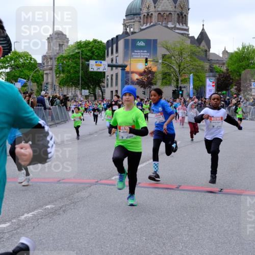 25.04.2026 - Das Zehntel Tim E. http://msf.ph/oto/9577177 25.04.2026 10:59:22 Ziel 5033, 5198, 5340, 5402, 5527, 5699, 5702, 5768, 5799, 5817, 5918, 5951, 5972, 5975, 6196, 6214, 6255, 6285, 6303, 6333, 6337, 6465, 6473, 6483, 6536, 6541, 6546, 6573, 6577, 6584, 6585, 6597, 6605, 6963, 7013, 7017, 7059, 7094, 7108, 7124, 7140, 7155, 7174, 7179, 7286, 7631, 7633, 7692, 7844, 7993 meine-sportfotos.de