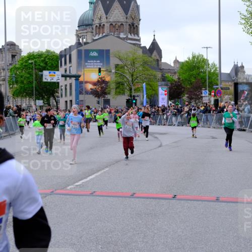 25.04.2026 - Das Zehntel Tim E. http://msf.ph/oto/9577189 25.04.2026 10:59:23 Ziel 5033, 5198, 5340, 5402, 5527, 5699, 5702, 5768, 5799, 5918, 5951, 5972, 5975, 6196, 6214, 6255, 6257, 6261, 6285, 6303, 6333, 6337, 6465, 6483, 6536, 6541, 6546, 6573, 6577, 7012, 7013, 7017, 7059, 7094, 7108, 7124, 7140, 7155, 7174, 7179, 7286, 7631, 7633, 7692, 7844, 7993 meine-sportfotos.de