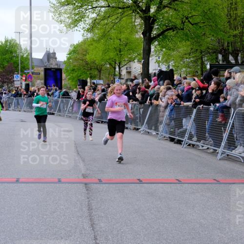 25.04.2026 - Das Zehntel Tim E. http://msf.ph/oto/9577191 25.04.2026 10:59:24 Ziel 5033, 5198, 5343, 5402, 5527, 5699, 5702, 5768, 5918, 5951, 5972, 5975, 6196, 6214, 6255, 6257, 6261, 6303, 6333, 6337, 6465, 6483, 6536, 6541, 6546, 6573, 6577, 7012, 7013, 7017, 7059, 7094, 7108, 7124, 7140, 7155, 7174, 7179, 7286, 7465, 7631, 7633, 7692, 7826, 7844, 7993 meine-sportfotos.de