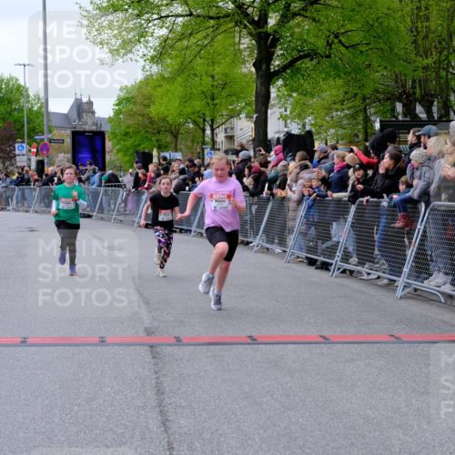 25.04.2026 - Das Zehntel Tim E. http://msf.ph/oto/9577193 25.04.2026 10:59:24 Ziel 5033, 5198, 5343, 5402, 5527, 5699, 5702, 5768, 5918, 5951, 5972, 5975, 6196, 6214, 6255, 6257, 6261, 6303, 6333, 6337, 6465, 6483, 6536, 6541, 6546, 6573, 6577, 7012, 7013, 7017, 7059, 7094, 7108, 7124, 7140, 7155, 7174, 7179, 7286, 7465, 7631, 7633, 7692, 7826, 7844, 7993 meine-sportfotos.de