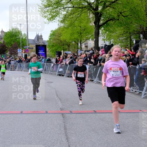 25.04.2026 - Das Zehntel Tim E. http://msf.ph/oto/9577198 25.04.2026 10:59:25 Ziel 5033, 5198, 5343, 5402, 5768, 5918, 5951, 5972, 5975, 6091, 6196, 6214, 6255, 6257, 6261, 6303, 6333, 6337, 6395, 6465, 6483, 6536, 6541, 6546, 6573, 6577, 6874, 7012, 7013, 7017, 7059, 7094, 7108, 7124, 7140, 7155, 7174, 7179, 7465, 7631, 7633, 7692, 7751, 7826, 7844, 7993 meine-sportfotos.de