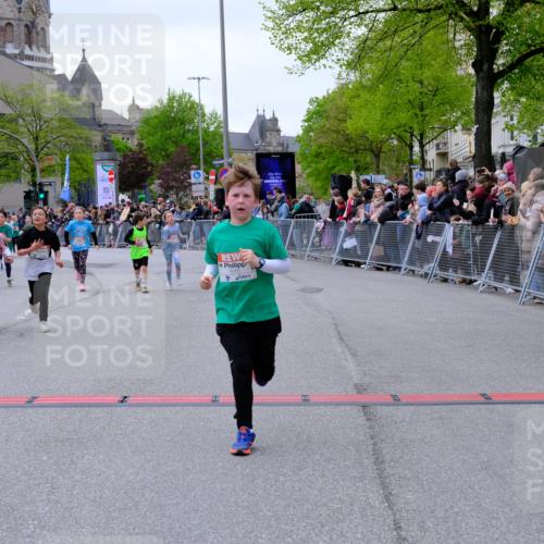 25.04.2026 - Das Zehntel Tim E. http://msf.ph/oto/9577208 25.04.2026 10:59:26 Ziel 5033, 5198, 5343, 5402, 5768, 5918, 5972, 5975, 5995, 6091, 6196, 6255, 6257, 6261, 6303, 6333, 6337, 6395, 6465, 6536, 6541, 6546, 6573, 6577, 6874, 7012, 7013, 7017, 7059, 7094, 7108, 7124, 7140, 7155, 7174, 7179, 7465, 7692, 7751, 7826, 7844, 7993 meine-sportfotos.de