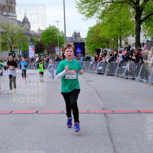 25.04.2026 - Das Zehntel Tim E. http://msf.ph/oto/9577210 25.04.2026 10:59:26 Ziel 5033, 5198, 5343, 5402, 5768, 5918, 5972, 5975, 5995, 6091, 6196, 6255, 6257, 6261, 6303, 6333, 6337, 6395, 6465, 6536, 6541, 6546, 6573, 6577, 6874, 7012, 7013, 7017, 7059, 7094, 7108, 7124, 7140, 7155, 7174, 7179, 7465, 7692, 7751, 7826, 7844, 7993 meine-sportfotos.de