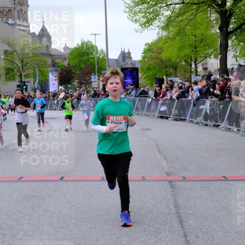 25.04.2026 - Das Zehntel Tim E. http://msf.ph/oto/9577211 25.04.2026 10:59:26 Ziel 5033, 5198, 5343, 5402, 5768, 5918, 5972, 5975, 5995, 6091, 6196, 6255, 6257, 6261, 6303, 6333, 6337, 6395, 6465, 6536, 6541, 6546, 6573, 6577, 6874, 7012, 7013, 7017, 7059, 7094, 7108, 7124, 7140, 7155, 7174, 7179, 7465, 7692, 7751, 7826, 7844, 7993 meine-sportfotos.de