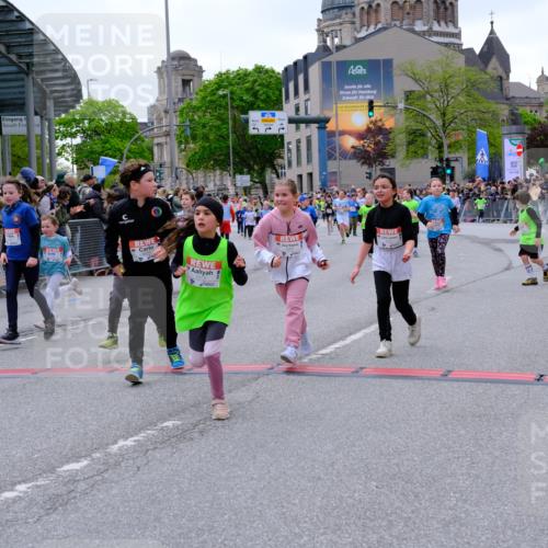 25.04.2026 - Das Zehntel Tim E. http://msf.ph/oto/9577213 25.04.2026 10:59:28 Ziel 5198, 5343, 5768, 5972, 5975, 5995, 6091, 6255, 6257, 6261, 6296, 6303, 6333, 6395, 6465, 6536, 6541, 6546, 6577, 6874, 7012, 7013, 7017, 7054, 7059, 7067, 7108, 7124, 7140, 7155, 7174, 7179, 7465, 7692, 7751, 7826, 7844 meine-sportfotos.de