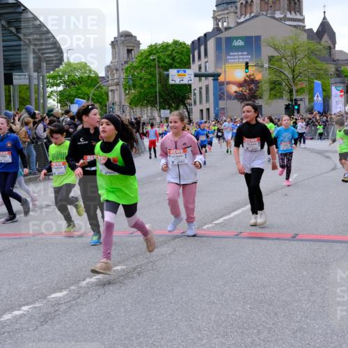 25.04.2026 - Das Zehntel Tim E. http://msf.ph/oto/9577215 25.04.2026 10:59:28 Ziel 5198, 5343, 5768, 5972, 5975, 5995, 6091, 6255, 6257, 6261, 6296, 6303, 6333, 6395, 6465, 6536, 6541, 6546, 6577, 6874, 7012, 7013, 7017, 7054, 7059, 7067, 7108, 7124, 7140, 7155, 7174, 7179, 7465, 7692, 7751, 7826, 7844 meine-sportfotos.de