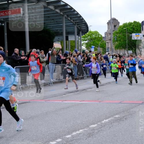 25.04.2026 - Das Zehntel Tim E. http://msf.ph/oto/9577257 25.04.2026 10:59:37 Ziel 5026, 5219, 5233, 5240, 5245, 5248, 5271, 5286, 5352, 5353, 5690, 5715, 5722, 5960, 5995, 6091, 6296, 6305, 6306, 6320, 6395, 6438, 6632, 6643, 6654, 6669, 6686, 6742, 6874, 6945, 7054, 7067, 7078, 7296, 7370, 7371, 7372, 7384, 7535, 7559, 7644, 7657, 7751, 7761, 7767, 7782, 7800, 7812, 7834, 7859 meine-sportfotos.de