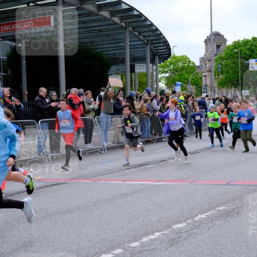 25.04.2026 - Das Zehntel Tim E. http://msf.ph/oto/9577258 25.04.2026 10:59:37 Ziel 5026, 5219, 5233, 5240, 5245, 5248, 5271, 5286, 5352, 5353, 5690, 5715, 5722, 5960, 5995, 6091, 6296, 6305, 6306, 6320, 6395, 6438, 6632, 6643, 6654, 6669, 6686, 6742, 6874, 6945, 7054, 7067, 7078, 7296, 7370, 7371, 7372, 7384, 7535, 7559, 7644, 7657, 7751, 7761, 7767, 7782, 7800, 7812, 7834, 7859 meine-sportfotos.de