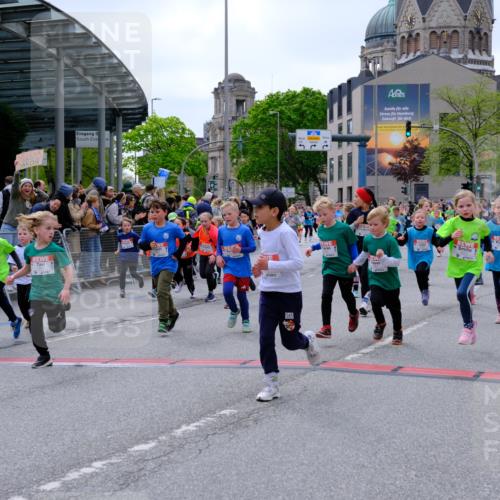 25.04.2026 - Das Zehntel Tim E. http://msf.ph/oto/9577265 25.04.2026 10:59:39 Ziel 5026, 5219, 5233, 5240, 5245, 5248, 5271, 5286, 5352, 5353, 5635, 5690, 5715, 5722, 5860, 5960, 6296, 6305, 6306, 6320, 6438, 6632, 6643, 6654, 6669, 6686, 6742, 6945, 7054, 7057, 7066, 7067, 7078, 7296, 7361, 7370, 7371, 7372, 7384, 7479, 7535, 7559, 7644, 7657, 7761, 7767, 7782, 7800, 7812, 7834, 7859 meine-sportfotos.de
