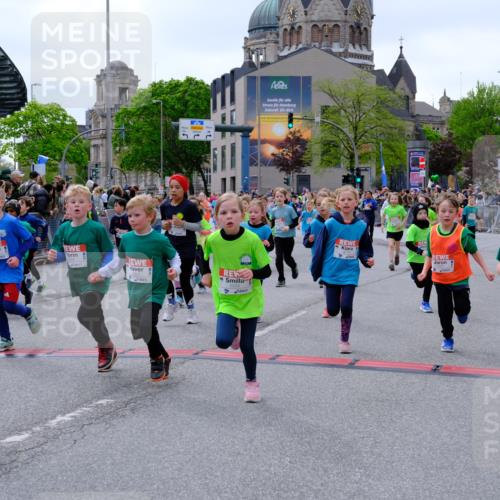 25.04.2026 - Das Zehntel Tim E. http://msf.ph/oto/9577268 25.04.2026 10:59:40 Ziel 5026, 5219, 5233, 5240, 5245, 5248, 5271, 5286, 5352, 5353, 5635, 5690, 5715, 5722, 5767, 5860, 5960, 6270, 6274, 6305, 6306, 6320, 6438, 6608, 6632, 6643, 6654, 6669, 6686, 6742, 6896, 6945, 7054, 7057, 7066, 7067, 7078, 7296, 7361, 7370, 7371, 7372, 7376, 7384, 7479, 7535, 7559, 7644, 7657, 7761, 7767, 7782, 7800, 7812, 7834, 7859 meine-sportfotos.de