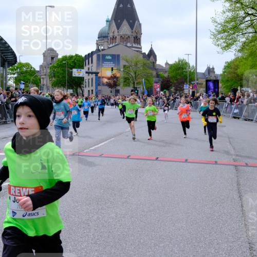 25.04.2026 - Das Zehntel Tim E. http://msf.ph/oto/9577274 25.04.2026 10:59:42 Ziel 5026, 5040, 5094, 5155, 5219, 5233, 5240, 5245, 5248, 5271, 5286, 5352, 5353, 5635, 5690, 5715, 5722, 5767, 5860, 5960, 6270, 6274, 6305, 6306, 6320, 6438, 6608, 6632, 6643, 6654, 6661, 6669, 6671, 6686, 6742, 6872, 6896, 6945, 7057, 7066, 7078, 7112, 7235, 7241, 7296, 7361, 7370, 7371, 7372, 7376, 7384, 7479, 7535, 7559, 7644, 7657, 7761, 7767, 7782, 7800, 7812, 7834, 7859 meine-sportfotos.de
