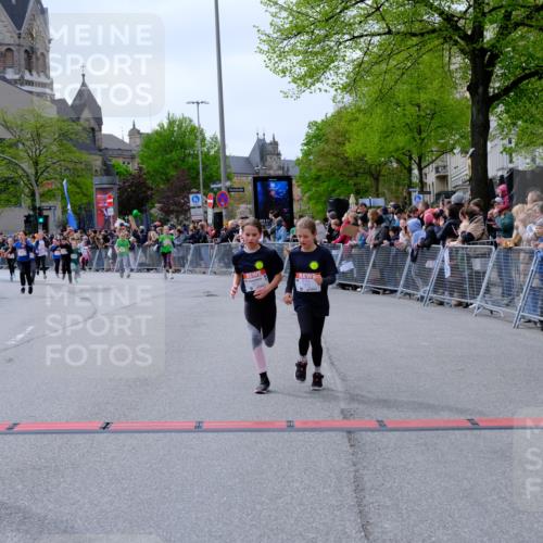 25.04.2026 - Das Zehntel Tim E. http://msf.ph/oto/9577296 25.04.2026 10:59:46 Ziel 5026, 5040, 5094, 5155, 5164, 5233, 5240, 5245, 5248, 5271, 5286, 5297, 5301, 5352, 5353, 5460, 5635, 5690, 5715, 5722, 5767, 5860, 6270, 6274, 6305, 6306, 6320, 6438, 6556, 6572, 6608, 6632, 6654, 6661, 6671, 6742, 6872, 6896, 7057, 7066, 7078, 7112, 7235, 7241, 7361, 7370, 7371, 7372, 7376, 7384, 7479, 7521, 7535, 7559, 7730, 7761, 7767, 7782, 7800, 7812, 7834, 7859 meine-sportfotos.de