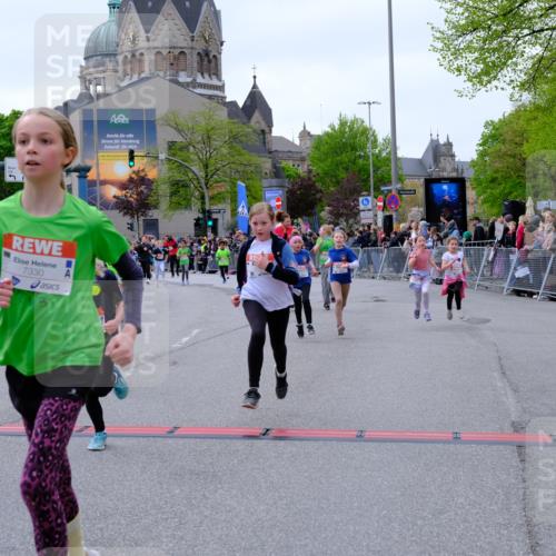 25.04.2026 - Das Zehntel Tim E. http://msf.ph/oto/9577320 25.04.2026 10:59:53 Ziel 5040, 5045, 5075, 5078, 5094, 5155, 5163, 5164, 5297, 5301, 5358, 5389, 5408, 5429, 5438, 5460, 5538, 5541, 5574, 5835, 6387, 6427, 6556, 6572, 6631, 6648, 6661, 6671, 6853, 6872, 6975, 7033, 7045, 7076, 7081, 7112, 7235, 7241, 7330, 7338, 7411, 7521, 7730, 7825, 7876 meine-sportfotos.de