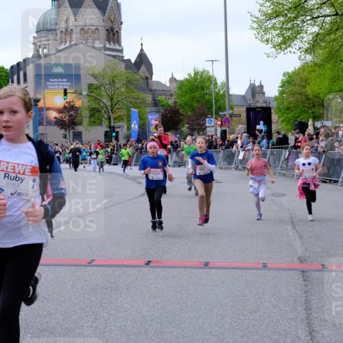 25.04.2026 - Das Zehntel Tim E. http://msf.ph/oto/9577327 25.04.2026 10:59:54 Ziel 5040, 5045, 5075, 5078, 5163, 5164, 5297, 5301, 5358, 5389, 5408, 5429, 5438, 5460, 5538, 5541, 5574, 5835, 5983, 6387, 6427, 6492, 6516, 6556, 6572, 6631, 6648, 6661, 6671, 6853, 6975, 7033, 7045, 7076, 7081, 7112, 7235, 7241, 7330, 7338, 7411, 7521, 7730, 7825, 7876 meine-sportfotos.de
