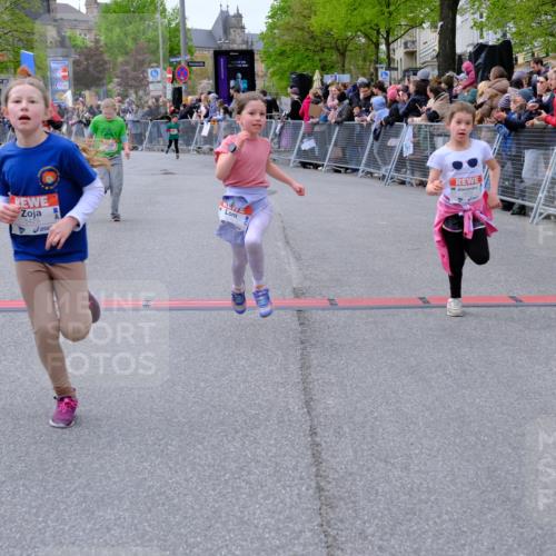 25.04.2026 - Das Zehntel Tim E. http://msf.ph/oto/9577336 25.04.2026 10:59:55 Ziel 5045, 5075, 5078, 5163, 5164, 5204, 5297, 5301, 5358, 5389, 5408, 5429, 5438, 5460, 5538, 5541, 5574, 5835, 5983, 6387, 6427, 6492, 6516, 6556, 6572, 6631, 6648, 6853, 6975, 7033, 7045, 7076, 7081, 7098, 7330, 7338, 7411, 7521, 7730, 7825, 7876 meine-sportfotos.de
