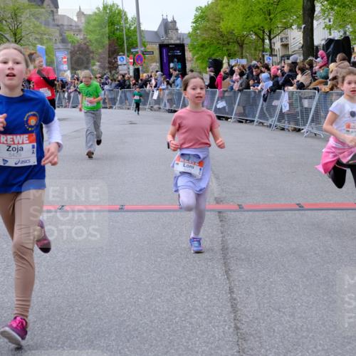25.04.2026 - Das Zehntel Tim E. http://msf.ph/oto/9577338 25.04.2026 10:59:55 Ziel 5045, 5075, 5078, 5163, 5164, 5204, 5297, 5301, 5358, 5389, 5408, 5429, 5438, 5460, 5538, 5541, 5574, 5835, 5983, 6387, 6427, 6492, 6516, 6556, 6572, 6631, 6648, 6853, 6975, 7033, 7045, 7076, 7081, 7098, 7330, 7338, 7411, 7521, 7730, 7825, 7876 meine-sportfotos.de