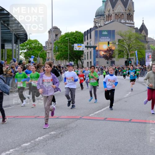 25.04.2026 - Das Zehntel Tim E. http://msf.ph/oto/9577373 25.04.2026 11:00:04 Ziel 5150, 5197, 5200, 5204, 5208, 5238, 5436, 5439, 5681, 5724, 5889, 5983, 6179, 6218, 6314, 6344, 6362, 6366, 6384, 6390, 6427, 6492, 6516, 6633, 6650, 6673, 6694, 7015, 7029, 7076, 7081, 7098, 7119, 7275, 7283, 7327, 7329, 7338, 7346, 7819, 7850 meine-sportfotos.de