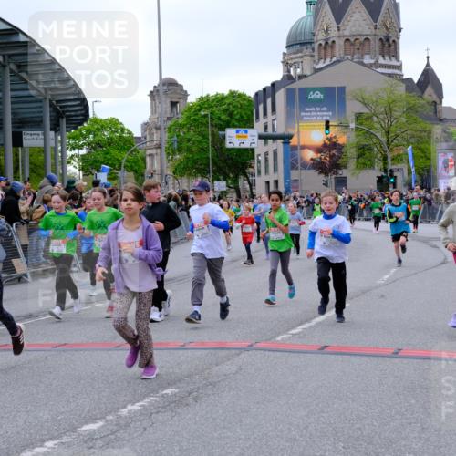 25.04.2026 - Das Zehntel Tim E. http://msf.ph/oto/9577374 25.04.2026 11:00:04 Ziel 5150, 5197, 5200, 5204, 5208, 5238, 5436, 5439, 5681, 5724, 5889, 5983, 6179, 6218, 6314, 6344, 6362, 6366, 6384, 6390, 6427, 6492, 6516, 6633, 6650, 6673, 6694, 7015, 7029, 7076, 7081, 7098, 7119, 7275, 7283, 7327, 7329, 7338, 7346, 7819, 7850 meine-sportfotos.de