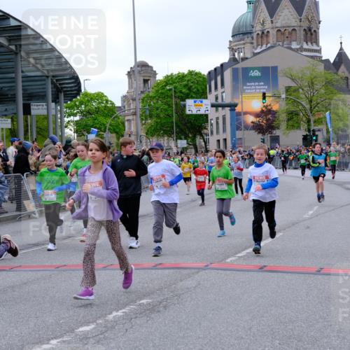 25.04.2026 - Das Zehntel Tim E. http://msf.ph/oto/9577375 25.04.2026 11:00:04 Ziel 5150, 5197, 5200, 5204, 5208, 5238, 5436, 5439, 5681, 5724, 5889, 5983, 6179, 6218, 6314, 6344, 6362, 6366, 6384, 6390, 6427, 6492, 6516, 6633, 6650, 6673, 6694, 7015, 7029, 7076, 7081, 7098, 7119, 7275, 7283, 7327, 7329, 7338, 7346, 7819, 7850 meine-sportfotos.de