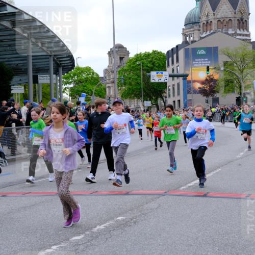 25.04.2026 - Das Zehntel Tim E. http://msf.ph/oto/9577377 25.04.2026 11:00:04 Ziel 5150, 5197, 5200, 5204, 5208, 5238, 5436, 5439, 5681, 5724, 5889, 5983, 6179, 6218, 6314, 6344, 6362, 6366, 6384, 6390, 6427, 6492, 6516, 6633, 6650, 6673, 6694, 7015, 7029, 7076, 7081, 7098, 7119, 7275, 7283, 7327, 7329, 7338, 7346, 7819, 7850 meine-sportfotos.de