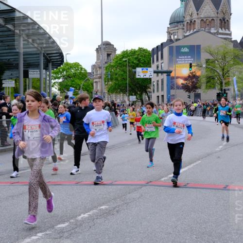 25.04.2026 - Das Zehntel Tim E. http://msf.ph/oto/9577378 25.04.2026 11:00:05 Ziel 5150, 5197, 5200, 5204, 5208, 5238, 5436, 5439, 5681, 5703, 5724, 5889, 5983, 6179, 6218, 6314, 6344, 6362, 6366, 6384, 6390, 6492, 6516, 6633, 6650, 6673, 6694, 7015, 7029, 7076, 7081, 7098, 7119, 7275, 7283, 7327, 7329, 7346, 7819, 7850, 8017 meine-sportfotos.de