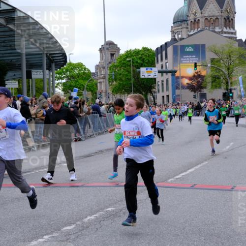 25.04.2026 - Das Zehntel Tim E. http://msf.ph/oto/9577382 25.04.2026 11:00:05 Ziel 5150, 5197, 5200, 5204, 5208, 5238, 5436, 5439, 5681, 5703, 5724, 5889, 5983, 6179, 6218, 6314, 6344, 6362, 6366, 6384, 6390, 6492, 6516, 6633, 6650, 6673, 6694, 7015, 7029, 7076, 7081, 7098, 7119, 7275, 7283, 7327, 7329, 7346, 7819, 7850, 8017 meine-sportfotos.de