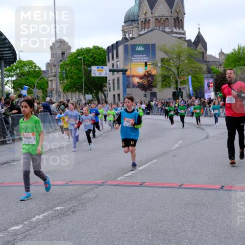 25.04.2026 - Das Zehntel Tim E. http://msf.ph/oto/9577386 25.04.2026 11:00:06 Ziel 5150, 5197, 5200, 5204, 5208, 5238, 5436, 5439, 5681, 5703, 5724, 5841, 5852, 5889, 5900, 5983, 6179, 6218, 6314, 6344, 6362, 6366, 6384, 6390, 6492, 6516, 6633, 6650, 6673, 6694, 7015, 7029, 7098, 7119, 7275, 7283, 7327, 7329, 7346, 7819, 7850, 8017 meine-sportfotos.de