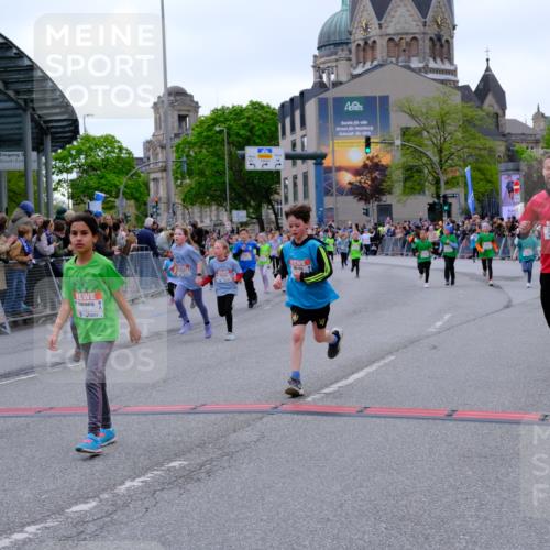 25.04.2026 - Das Zehntel Tim E. http://msf.ph/oto/9577388 25.04.2026 11:00:06 Ziel 5150, 5197, 5200, 5204, 5208, 5238, 5436, 5439, 5681, 5703, 5724, 5841, 5852, 5889, 5900, 5983, 6179, 6218, 6314, 6344, 6362, 6366, 6384, 6390, 6492, 6516, 6633, 6650, 6673, 6694, 7015, 7029, 7098, 7119, 7275, 7283, 7327, 7329, 7346, 7819, 7850, 8017 meine-sportfotos.de