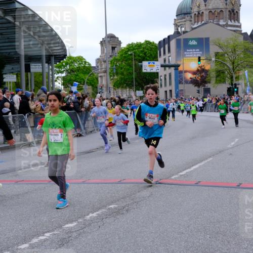 25.04.2026 - Das Zehntel Tim E. http://msf.ph/oto/9577391 25.04.2026 11:00:07 Ziel 5150, 5197, 5200, 5204, 5208, 5238, 5436, 5439, 5681, 5703, 5724, 5841, 5842, 5844, 5852, 5889, 5900, 6179, 6218, 6314, 6344, 6362, 6366, 6384, 6390, 6633, 6650, 6673, 6694, 7015, 7029, 7098, 7119, 7275, 7283, 7327, 7329, 7346, 7819, 7850, 8017 meine-sportfotos.de