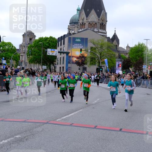 25.04.2026 - Das Zehntel Tim E. http://msf.ph/oto/9577392 25.04.2026 11:00:10 Ziel 5150, 5200, 5208, 5235, 5236, 5436, 5439, 5703, 5724, 5841, 5842, 5844, 5852, 5889, 5900, 6016, 6179, 6218, 6344, 6362, 6366, 6384, 6390, 6633, 6650, 6673, 7015, 7029, 7275, 7283, 7327, 7329, 7346, 7775, 7797, 7819, 7846, 7850, 8017 meine-sportfotos.de