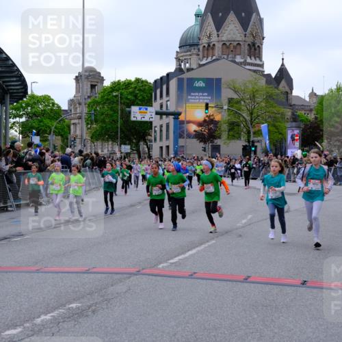 25.04.2026 - Das Zehntel Tim E. http://msf.ph/oto/9577395 25.04.2026 11:00:10 Ziel 5150, 5200, 5208, 5235, 5236, 5436, 5439, 5703, 5724, 5841, 5842, 5844, 5852, 5889, 5900, 6016, 6179, 6218, 6344, 6362, 6366, 6384, 6390, 6633, 6650, 6673, 7015, 7029, 7275, 7283, 7327, 7329, 7346, 7775, 7797, 7819, 7846, 7850, 8017 meine-sportfotos.de